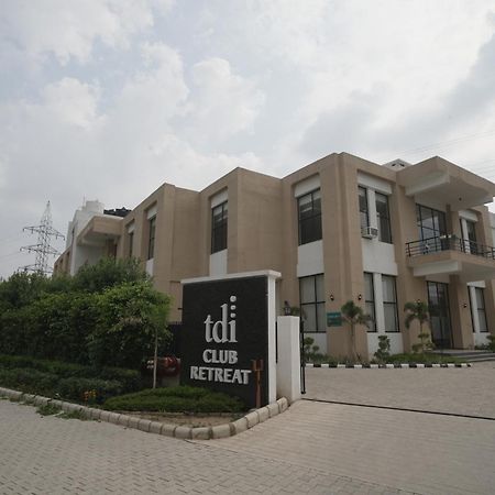 Tdi Club Retreat Sector-110 Hotel Mohali Buitenkant foto