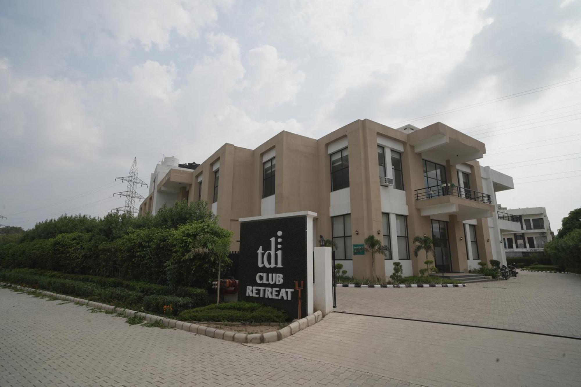 Tdi Club Retreat Sector-110 Hotel Mohali Buitenkant foto